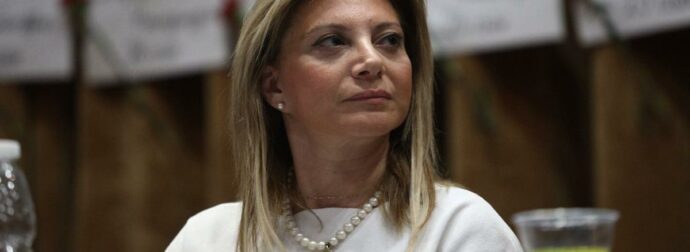 Το μοιραίο λάθος που «βυθίζει» την πολιτική καριέρα της Μαρίας Καρυστιανού