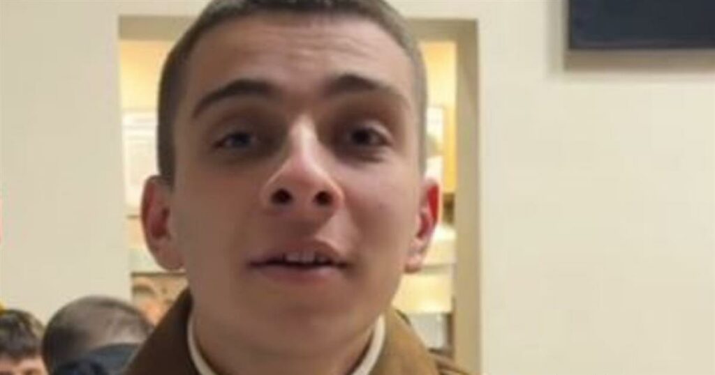 TikTok: «Όταν είσαι ψάλτης αλλά γουστάρεις Γονίδη» (video)