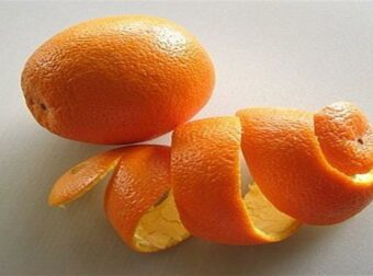 Το κόλπο με το πορτοκάλι στον φούρνο της κουζίνας που λίγοι γνωρίζουν