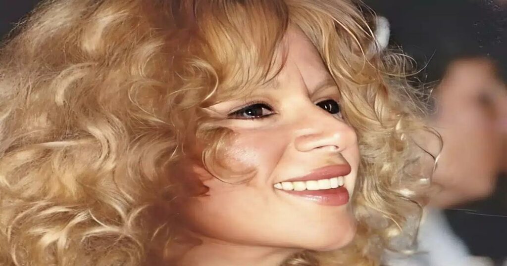 «Όταν μιλούσε μοσχομύριζε το στόμα της»: Το κόλπο της Αλίκης Βουγιουκλάκη με το άρωμα για να μοσχοβολά πάντα η ανάσα της