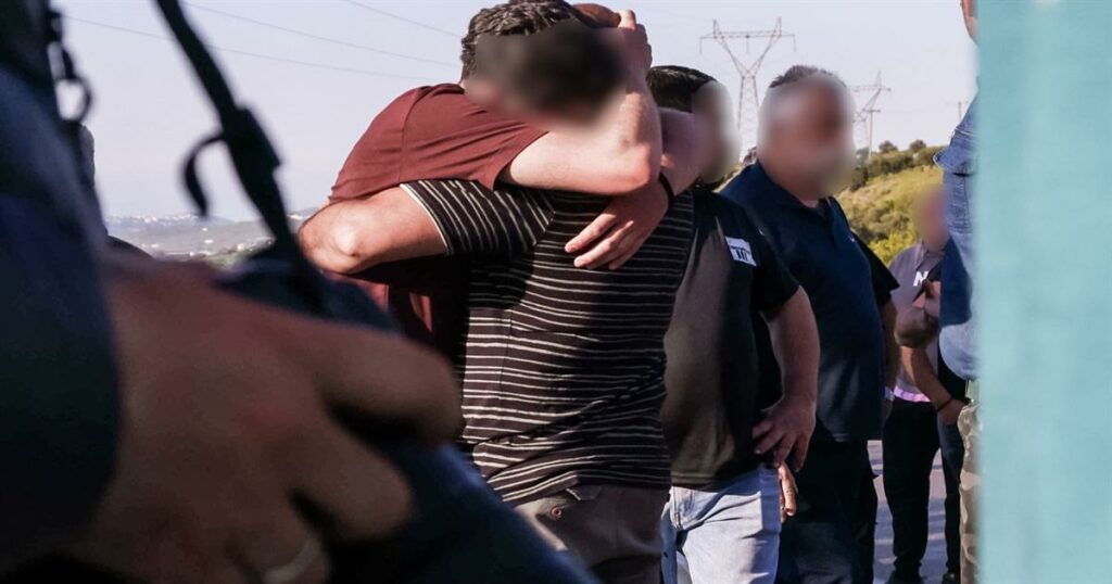 Κρήτη: Λύγισαν οι συγγενείς της Ελευθερίας Γιακουμάκη μπροστά στη σορό της (Φωτογραφίες)