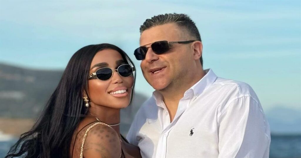 Ελίζαμπεθ Ελέτσι: Το νέο μήνυμα και η φωτογραφία με φουσκωμένη κοιλιά λίγες μέρες μετά την αποκάλυψη της εγκυμοσύνης