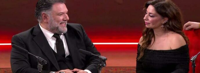 «Moments» – Γρηγόρης Αρναούτογλου: Η σπάνια τηλεοπτική εμφάνιση της Νάνσυς Αντωνίου & η εξομολόγηση για τον σύντροφό της