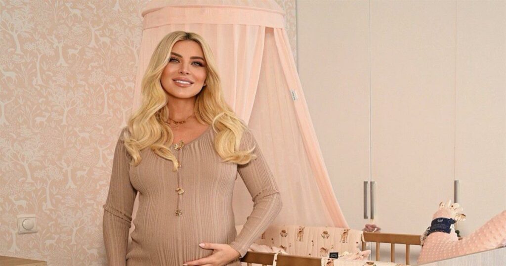 Κατερίνα Καινούργιου: Πότε παίρνει εξιτήριο – Η έκτακτη γέννα και σε ποιον μοιάζει το παιδί