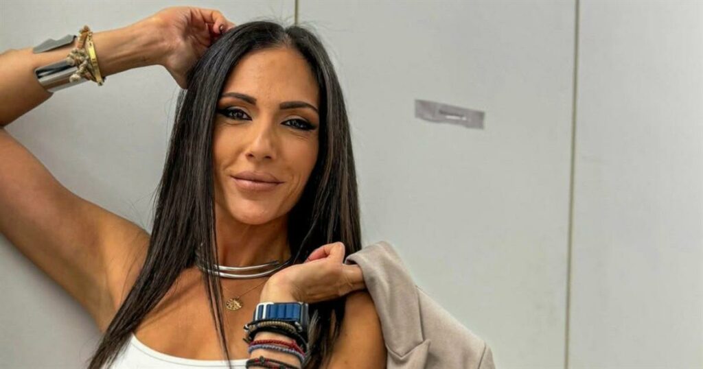 Δεν φαντάζεστε πως πήγε η Ανθή Βούλγαρη για εκπομπή στο Mega! «Κράξιμο» από την μακιγιέρ της