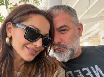 Δέσποινα Βανδή – Βασίλης Μπισμπίκης: Η πασχαλινή τους εξόρμηση στην Κρήτη και οι ηλιοθεραπείες στην παραλία