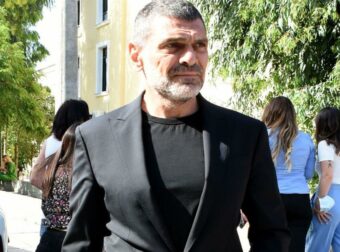 Δύσκολες ώρες για τον Τόνυ Μαυρίδη: «Ραγίζει καρδιές» το «αντίο» στην αδελφή του