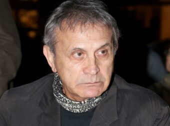 «Χτίζει αυτοκρατορία»  ο Γιώργος Νταλάρας: Αυτό είναι το νέο του «παλάτι» εκατομμυρίων στην Αντίπαρο (Φωτογραφία)