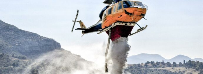Φωτιά στη Θέρμη Θεσσαλονίκης: Κοντά σε κατοικημένη περιοχή το μέτωπο