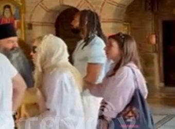 Η ιδιωτική επίσκεψη της Μαντόνα στα Μετέωρα – Οι εικόνες από την Ιερά Μονή Βαρλαάμ