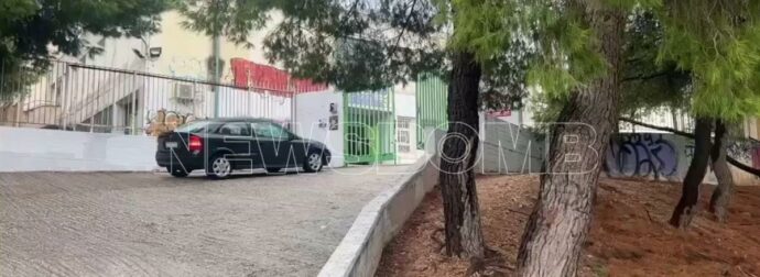 Διευθύντρια Γυμνασίου έπαθε ανακοπή από την πτώση κεραυνού – Περπατούσε έξω από το σχολείο – Νοσηλεύεται διασωληνωμένη (video)