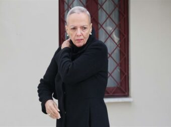 ΣΟΚ με τον Δημήτρη Κόκοτα: Η αδερφή του «έσπασε» τη σιωπή της για το ξεχωριστό μνημόσυνο – «Εγώ με τη γυναίκα του είμαστε…»