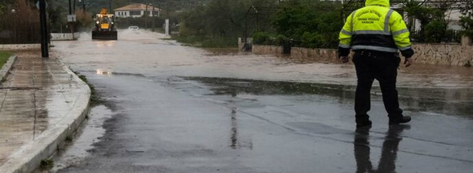 Προληπτική απαγόρευση κυκλοφορίας σε περιοχές υψηλής επικινδυνότητας στην Κρήτη, λόγω κακοκαιρίας – Έκτακτη συνεδρίαση των ΠΕΣΟΠ Ηρακλείου και Λασιθίου###