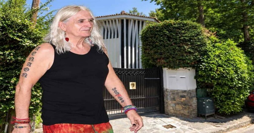 Αυτή είναι η βίλα εκατομμυρίων που ανακαινίζει ο Καρβέλας στην Εκάλη: 520 τ.μ. με πισίνα – Ποιος πλήρωσε και τι αποκαλύπτει το συμβόλαιο