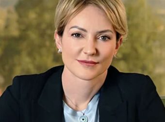 Αλεξάνδρα Σδούκου για Τσίπρα: «Τον μάστορα που σε κορόιδεψε, δεν τον ξαναβάζεις στο σπίτι»