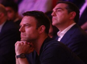 Κασσελάκης σε Τσίπρα: «Γεια σου Αλέξη, τί γίνεται;» – Η επική έναρξη της ομιλίας του (video)
