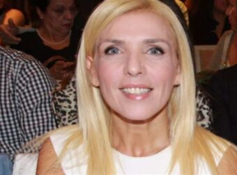Ρένα Κουβελιώτη: Άγρια επίθεση την ώρα του ρεπορτάζ – Σοβαρός ο τραυματισμός της