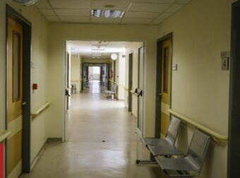 Κέρκυρα: Στο νοσοκομείο 16χρονος μετά από επίθεση συνομηλίκου του – Σοβαρά τραύματα στο πρόσωπο