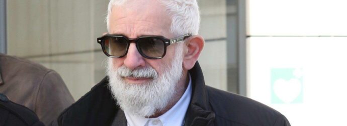 Φιλιππίδης: Σοκάρει στέλεχος καναλιού – «Μου έδειξε τα γεννητικά του όργανα και μου είπε βάλτο στο στόμα σου»