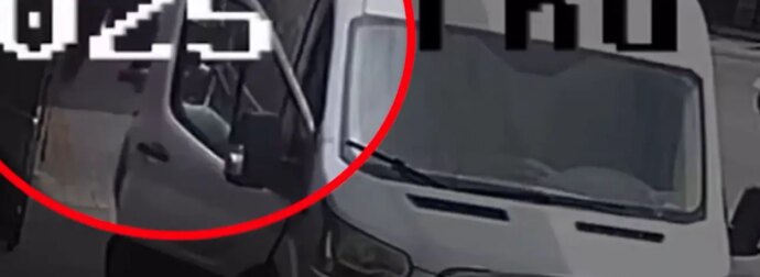 Βίντεο ντοκουμέντο από το τροχαίο με εγκατάλειψη – Η στιγμή που ο οδηγός ΙΧ παραβιάζει το κόκκινο και πέφτει πάνω στην μηχανή