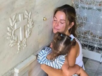 Μαρία Μενούνος: Για προσκύνημα με την κόρη της στον Άγιο Νεκτάριο στην Αίγινα – «Τον άκουσα ξανά και αυτή τη φορά σχεδόν ασταμάτητα»