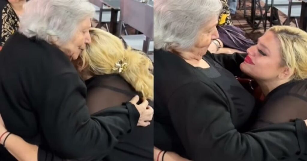 Δανάη Μπάρκα: Η συγκινητική στιγμή με την γιαγιά της στο θέατρο – Δείτε βίντεο