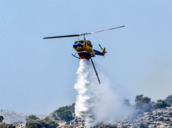 Συναγερμός για φωτιά στα Κύθηρα: Εκκενώνεται η παραλία Μελιδόνι – Στάλθηκε 112###