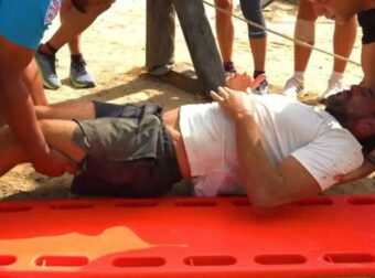 Survivor 25/1: Σοβαρός τραυματισμός για τον Γιάννη Στίνη – Αποχώρησε με φορείο