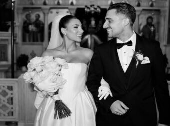 Ρουμελιώτη & Κατσούλης: Το επίσημο βίντεο του γάμου τους – Η άφιξη της νύφης και η συγκίνηση του γαμπρού