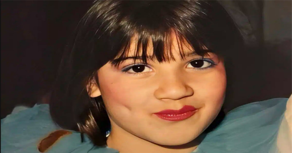 Πασίγνωστη Ελληνίδα μικρή, μελαχρινή και με αφέλειες – Σήμερα είναι μια από τις πιο εντυπωσιακές και επιτυχημένες γυναίκες στην Ελλάδα