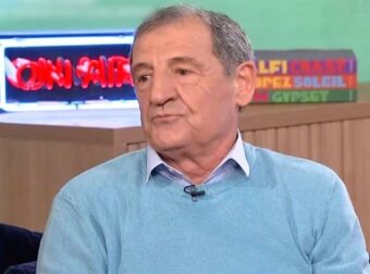 Κώστας Στεφανής: «Κυρία της τηλεόρασης μου είπε “δεν θα μου λες αριστερά, θα μου λες σε αυτό που φορώ ρολόι”»