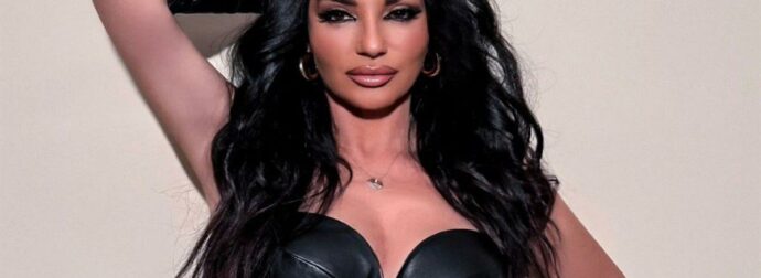 Πόπη Μαλλιωτάκη – Ποζάρει τόπλες: «Δεν ακολουθώ τάσεις, τις δημιουργώ»