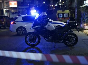 Κινηματογραφική καταδίωξη στην Κηφισιά: Γνωστός μάνατζερ «έσπασε» τα μπλόκα της Τροχαίας – Το θρίλερ και οι βαριές ποινές που αντιμετωπίζει