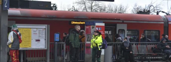 Σερτζάν Σ.: Ποιο ήταν το θύμα της φονικής επίθεσης από τον 26χρονο Έλληνα στη Γερμανία – Μεγάλωνε δύο παιδιά μόνος του