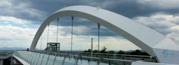 ΣΤΑΣΥ: Ξεκινά εκτεταμένο πρόγραμμα επιθεώρησης για τις γερασμένες πεζογέφυρες της Γραμμής 1