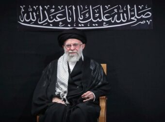 Ποιος «κάρφωσε» τον Χαμενεΐ; Οι πράκτορες της Μοσάντ ήξεραν ακόμη και σε ποια καρέκλα καθόταν ο ανώτατος Ιρανός ηγέτης