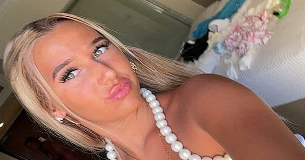 Φρίκη: 17χρονη βρέθηκε άγρια δολοφονημένη με πισώπλατη μαχαιριά στην άκρη του δρόμου