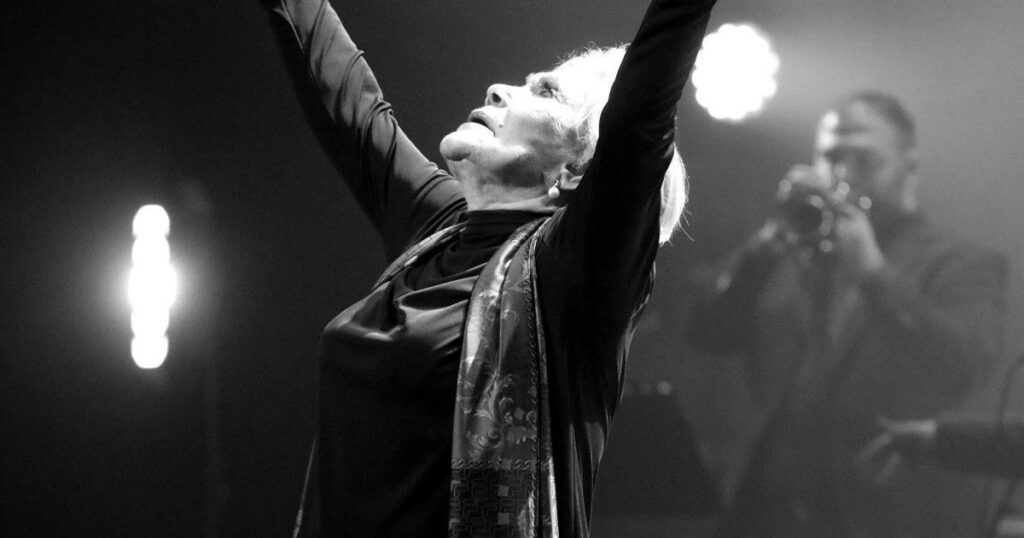 Μαρινέλλα: Συγκινημένη η ανιψιά του Καζαντζίδη – «Πιστεύαμε στο θαύμα, δυστυχώς μας έφυγε»