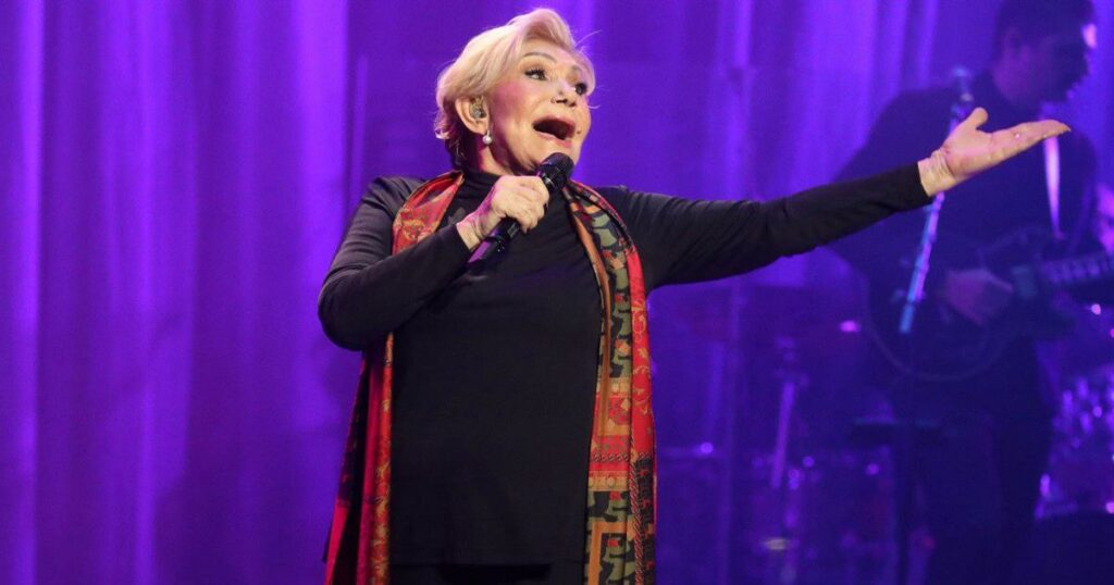 Μαρινέλλα: Όταν γύρισε πίσω ολόκληρο αεροπλάνο στη Ρώμη