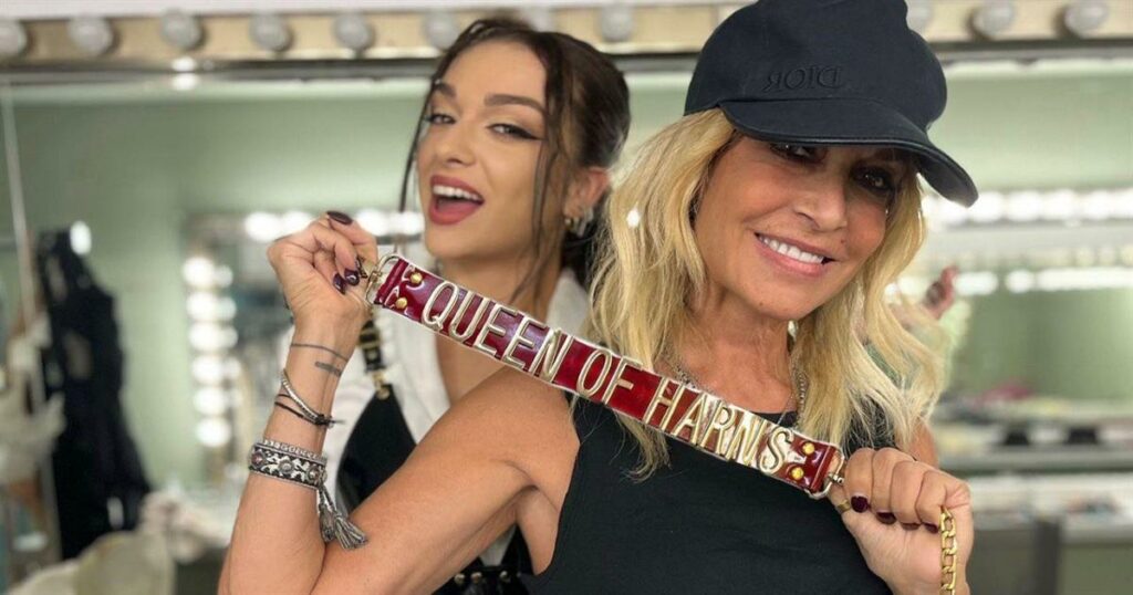 Ζαφειρία Σαάπογλου – Ποια είναι η σχεδιάστρια που επιλέγουν οι μεγαλύτεροι σταρ της Ελλάδας και «ταξιδεύει» στο εξωτερικό