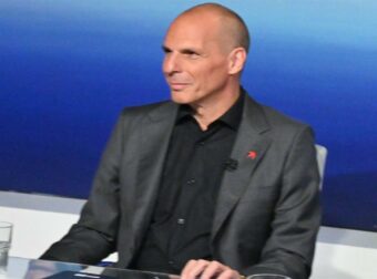 Γιάνης Βαρουφάκης: Τον έκαναν techno τραγούδι και έγινε hit στα ρωσικά κλαμπ – Το viral βίντεο