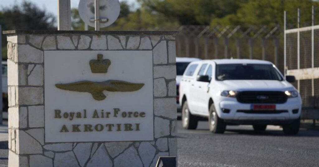 Ήχησαν οι σειρήνες στην Κύπρο, εκκενώνονται στρατιωτικές βάσεις – Έτοιμο το Ισραήλ για επιχείρηση στον Λίβανο###