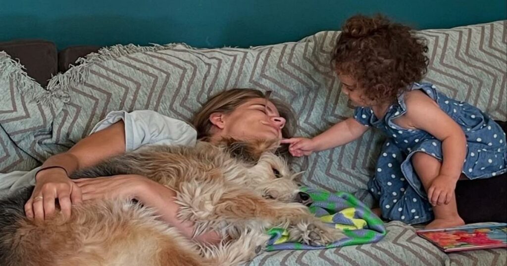 Δανάη Μιχαλάκη – Γιώργος Παπαγεωργίου: Αποκαλύπτουν για πρώτη φορά τους νονούς της κόρης τους!