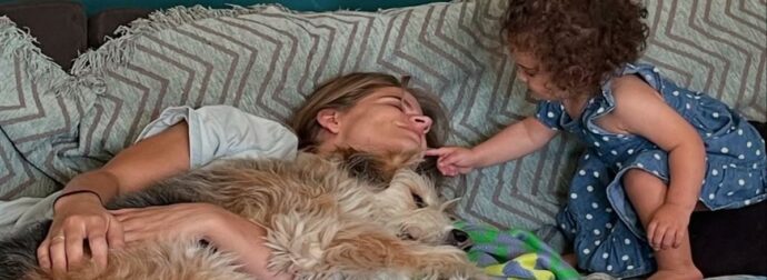 Δανάη Μιχαλάκη – Γιώργος Παπαγεωργίου: Αποκαλύπτουν για πρώτη φορά τους νονούς της κόρης τους!