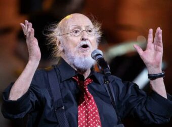 Τα υπέροχα λόγια του Διονύση Σαββόπουλου για την 25η Μαρτίου: «Είμαστε οι Έλληνες» (Βίντεο)