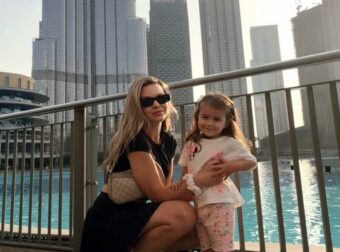 Πωλίνα Νιάρχου: Ακυρώθηκε ξανά η πτήση της μετά από νέα επίθεση στο Ντουμπάι – «Δεν παλεύεται άλλο»