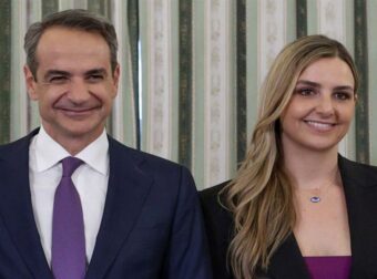 Η Σοφία Μητσοτάκη έκανε αγωγή κατά του site που έγραψε για την επιστροφή της από το Ντουμπάι! Τι απάντησαν οι δημοσιογράφοι;
