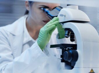 Παγκόσμια Ημέρα της Γυναίκας: Οι Ελληνίδες που ξεχώρισαν σε Επιστήμη & Τεχνολογία το 2025