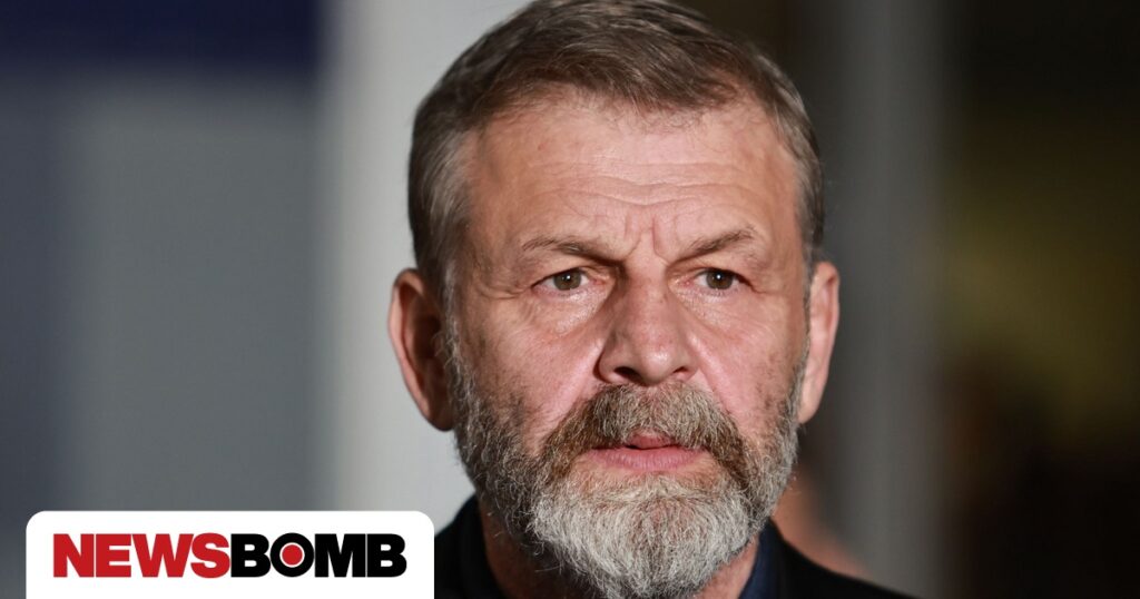 Απόστολος Γκλέτσος στο πλευρό του Τζώρτζογλου: «Είναι ένα παιδί πονεμένο»