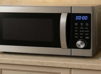 Επτά χρήσεις του φούρνου μικροκυμάτων που δεν τις γνωρίζετε και θα σας λύσουν τα χέρια